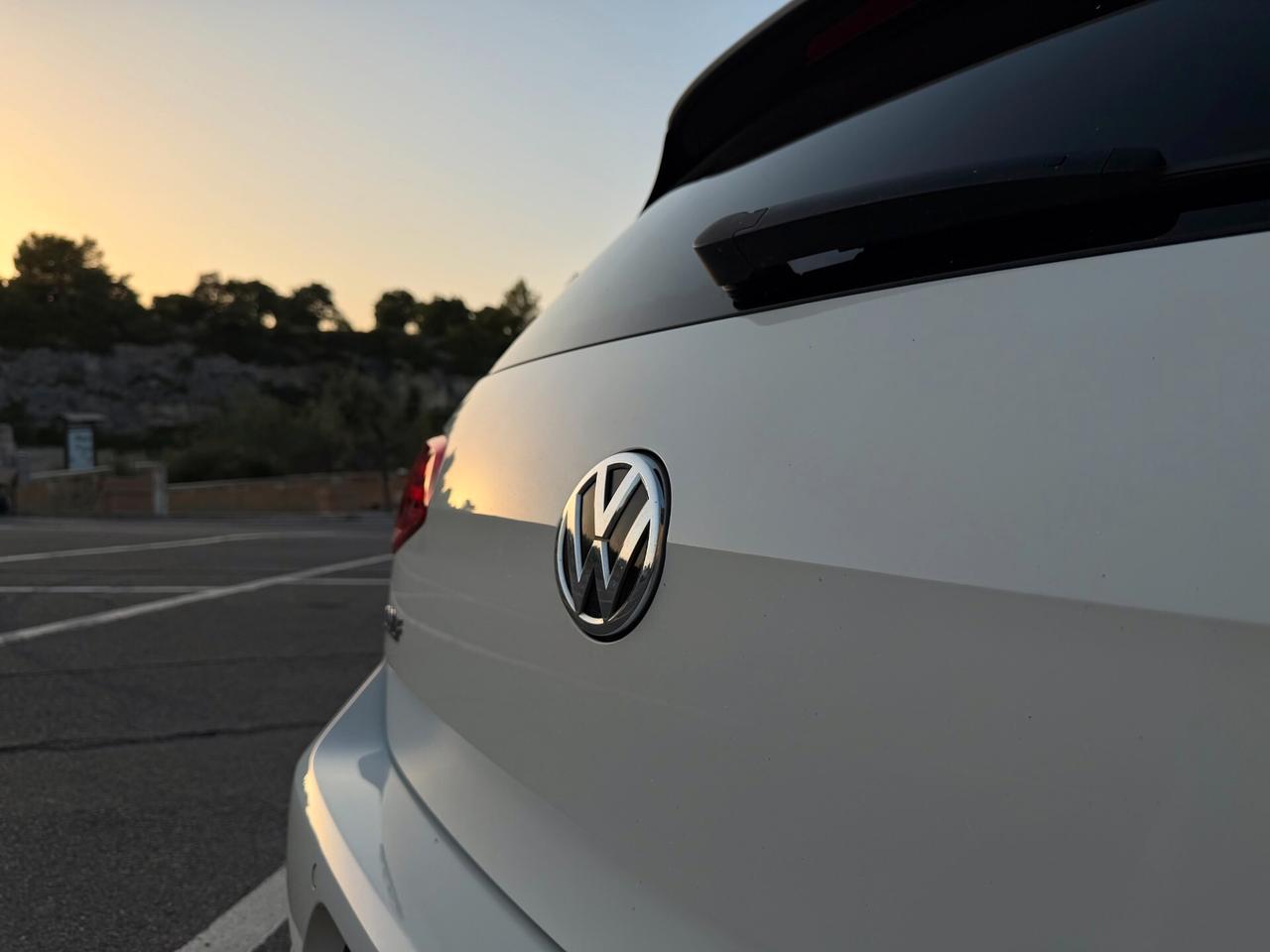 Volkswagen Golf 7.5 R-LINE/2.0 TDI 150 CV/CAR PLAY/17"