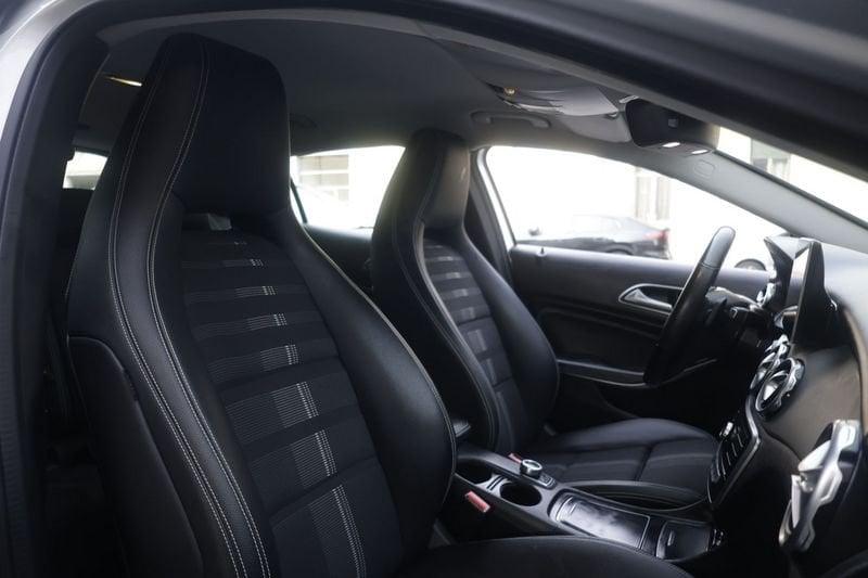 Mercedes-Benz GLA Mercedes-Benz GLA 200 d Automatic 4Matic Sport 100KW ANNO 2018