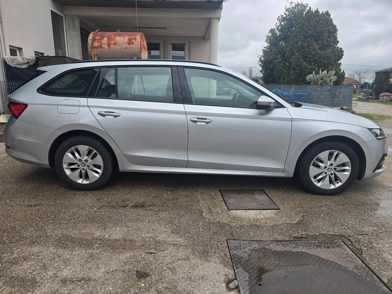 Skoda Octavia 2.0 TDI EVO SCR DSG Wagon Style