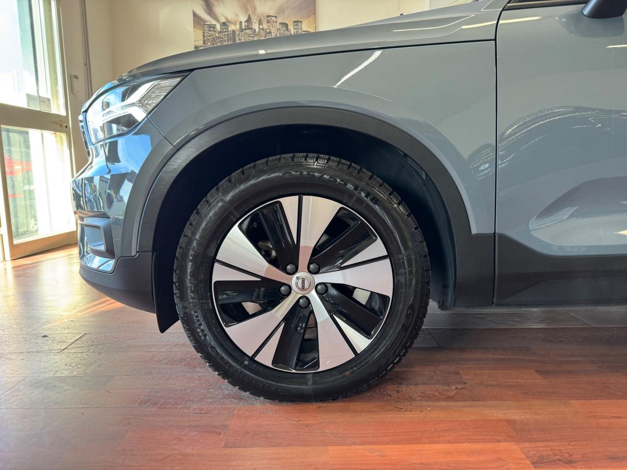 VOLVO XC 40 D3 GEARTRONIC MOMENTUM PRO - MY21