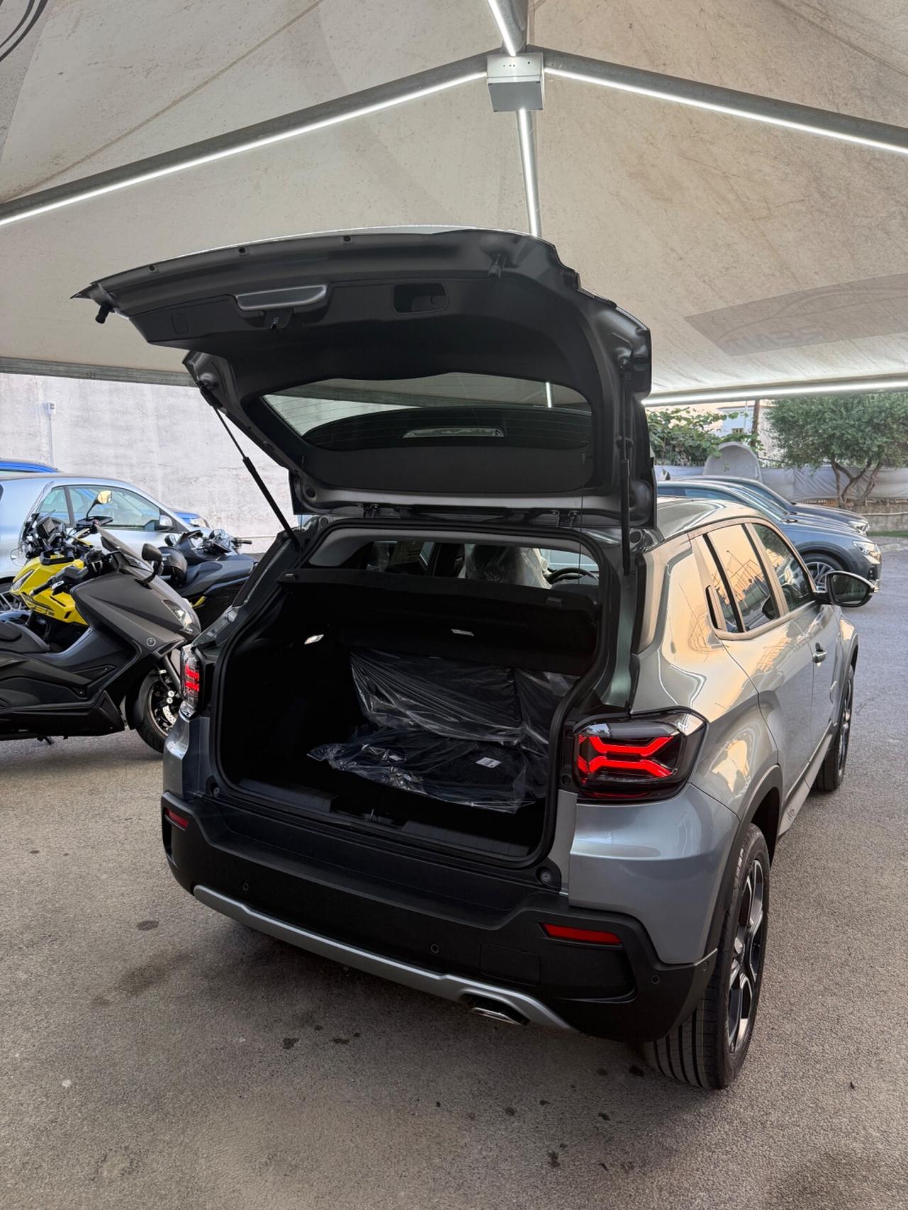 Jeep Avenger 1.2 Turbo 100 CV MHEV Summit