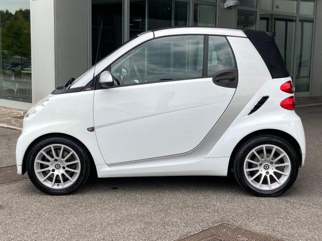 SMART ForTwo 1000 52 kW MHD Cabrio Passion