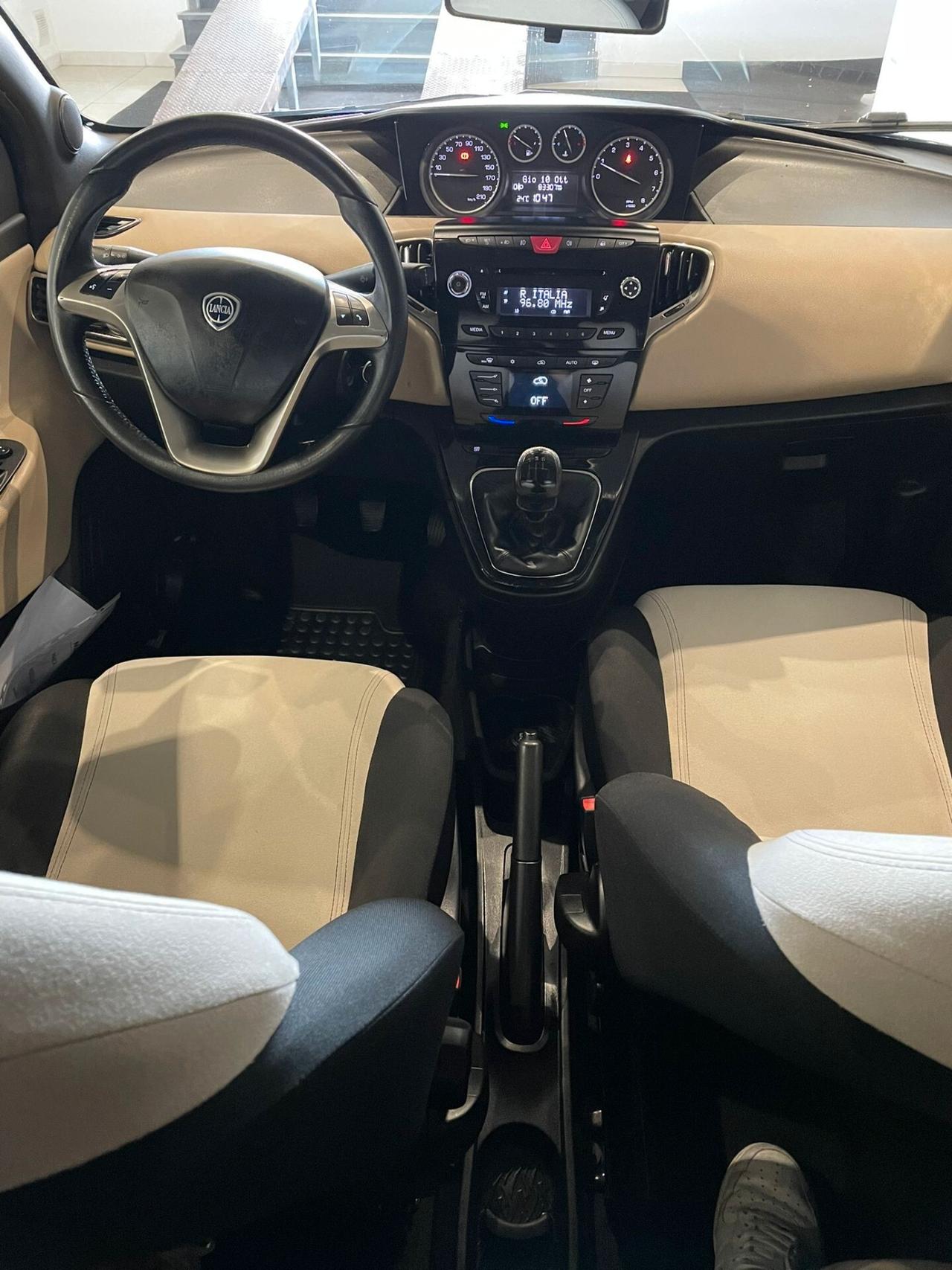 Lancia Ypsilon 1.2 69 CV 5 porte Elefantino