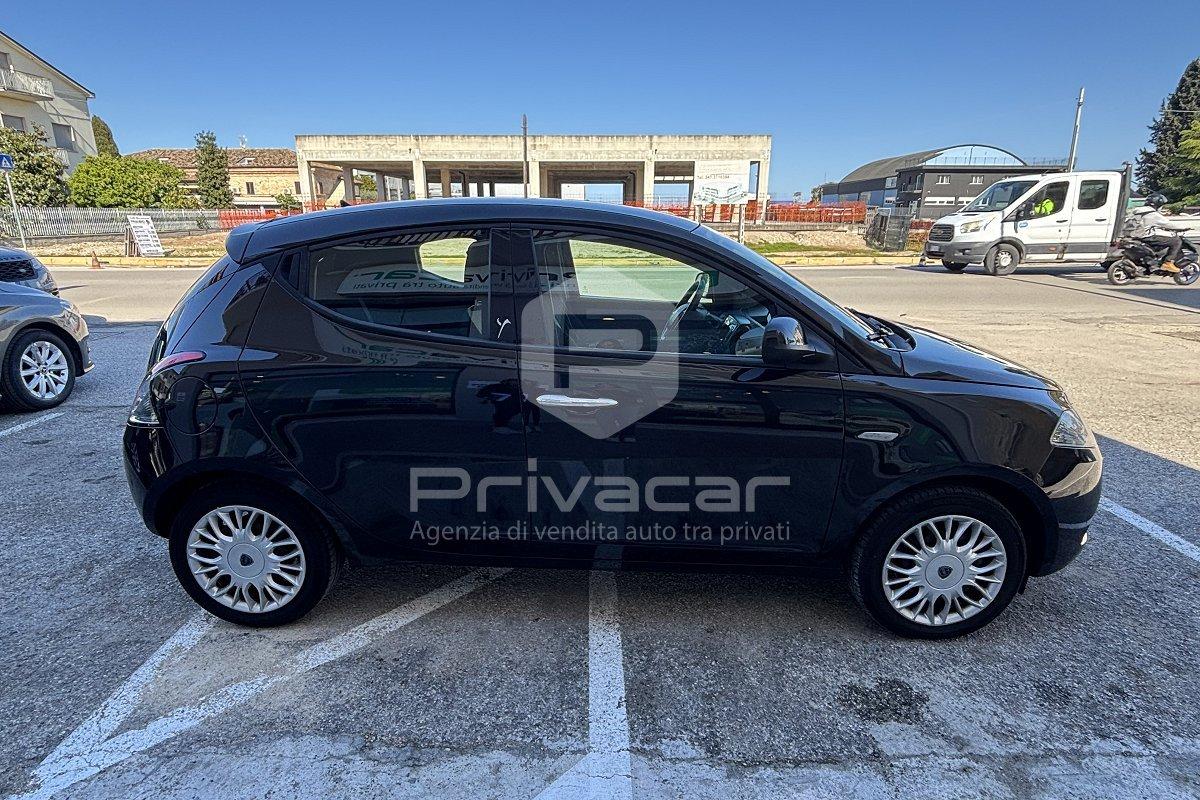 LANCIA Ypsilon 1.2 69 CV 5 porte GPL Ecochic Platinum