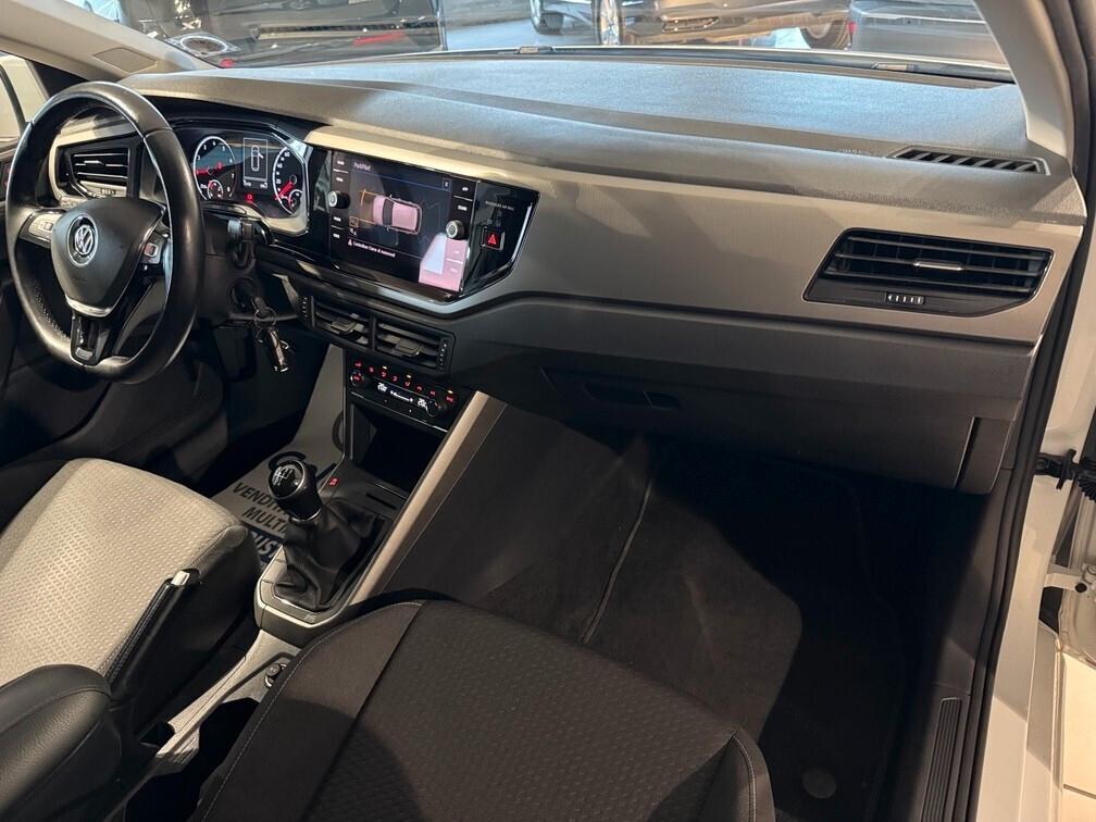 Volkswagen Polo 5p 1.0 tsi Comfortline 95cv App conn 15" Neopat