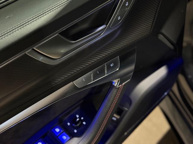 AUDI RS6 Avant 4.0 TFSI V8 quattro tiptronic *CARBO,LASER*