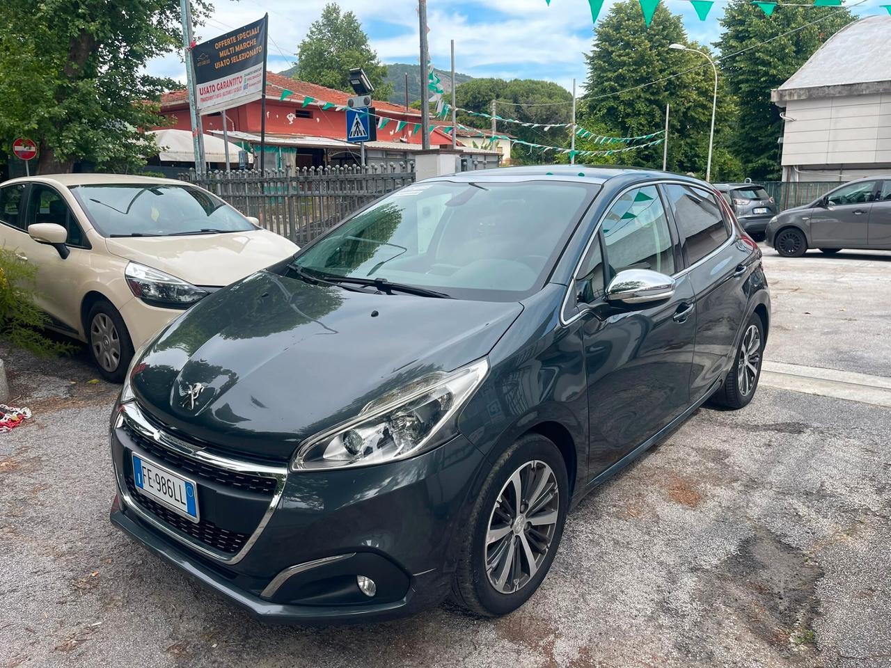 Peugeot 208 PureTech 82 5p. GPL Access