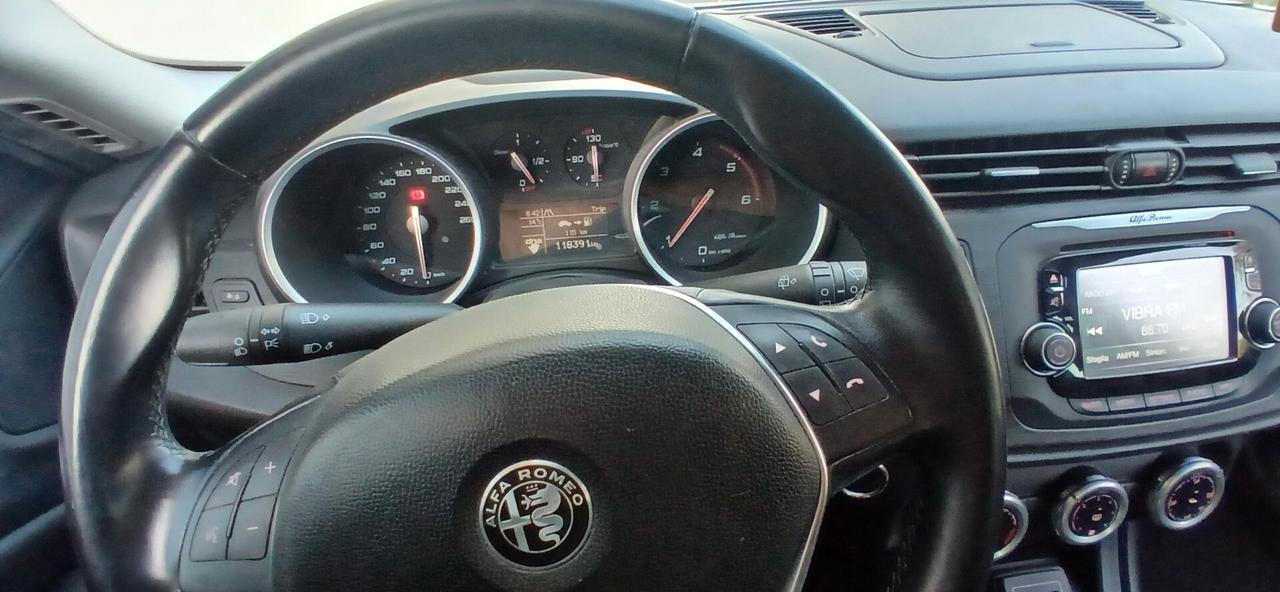 Alfa Romeo Giulietta 1.6 JTDm 120 CV neopatentati