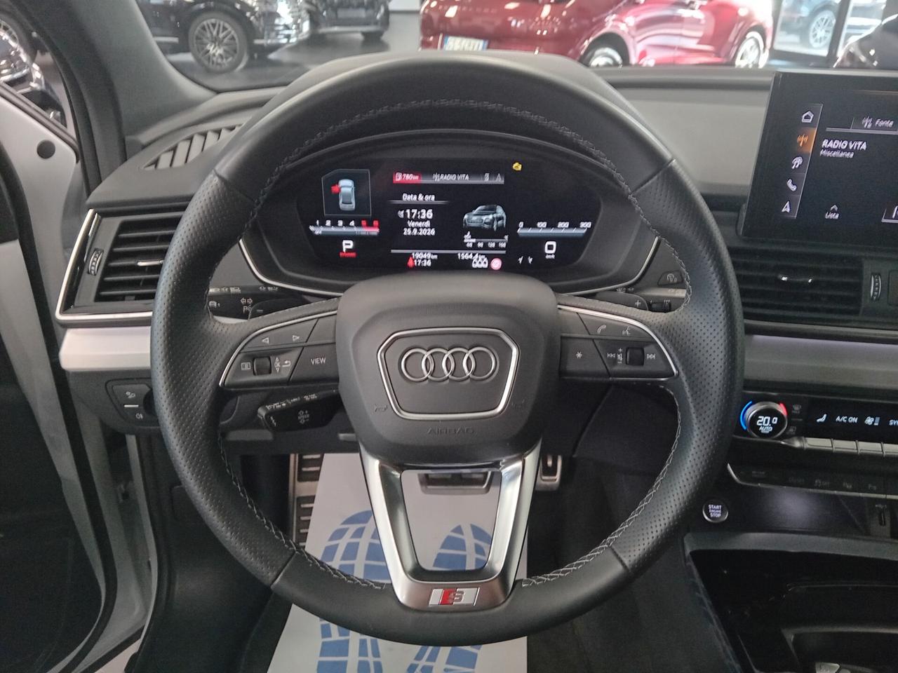 Audi Q5 40 TDI 204 CV quattro S tronic Identity Black