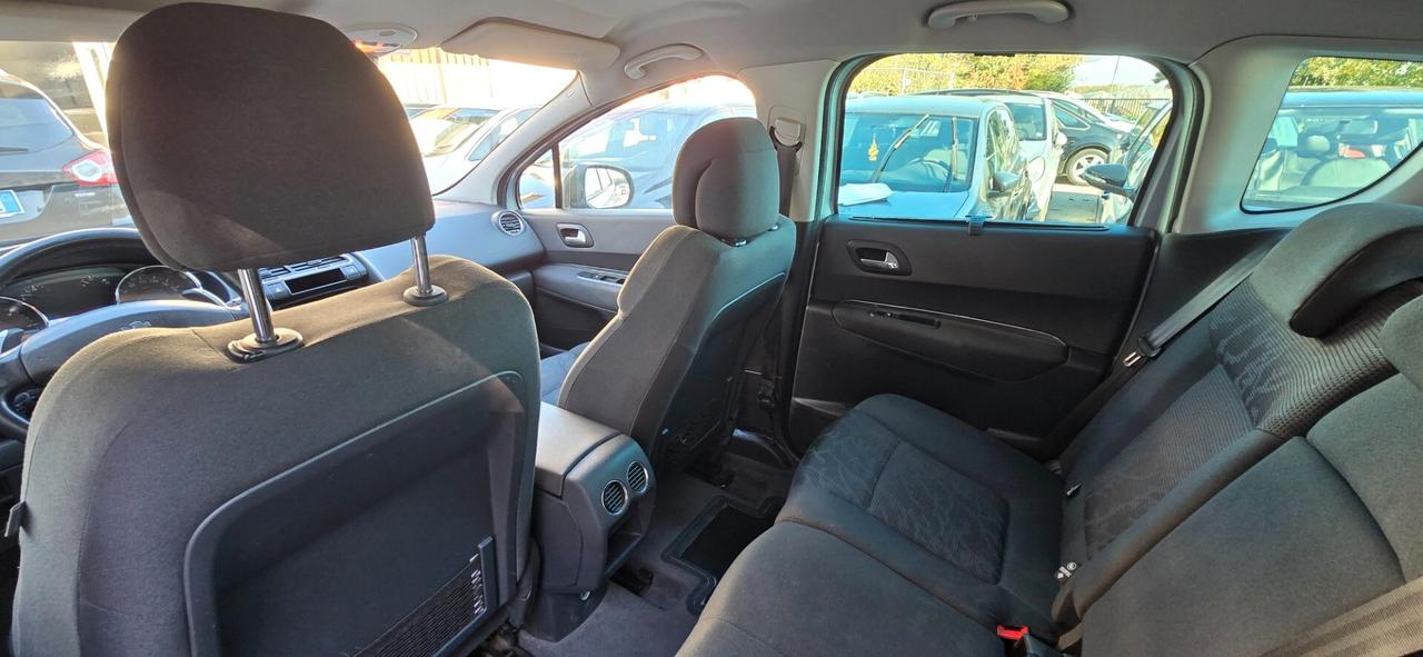 Peugeot 3008 1.6 e-HDi 112CV cambio robotizzato Stop&Start Access