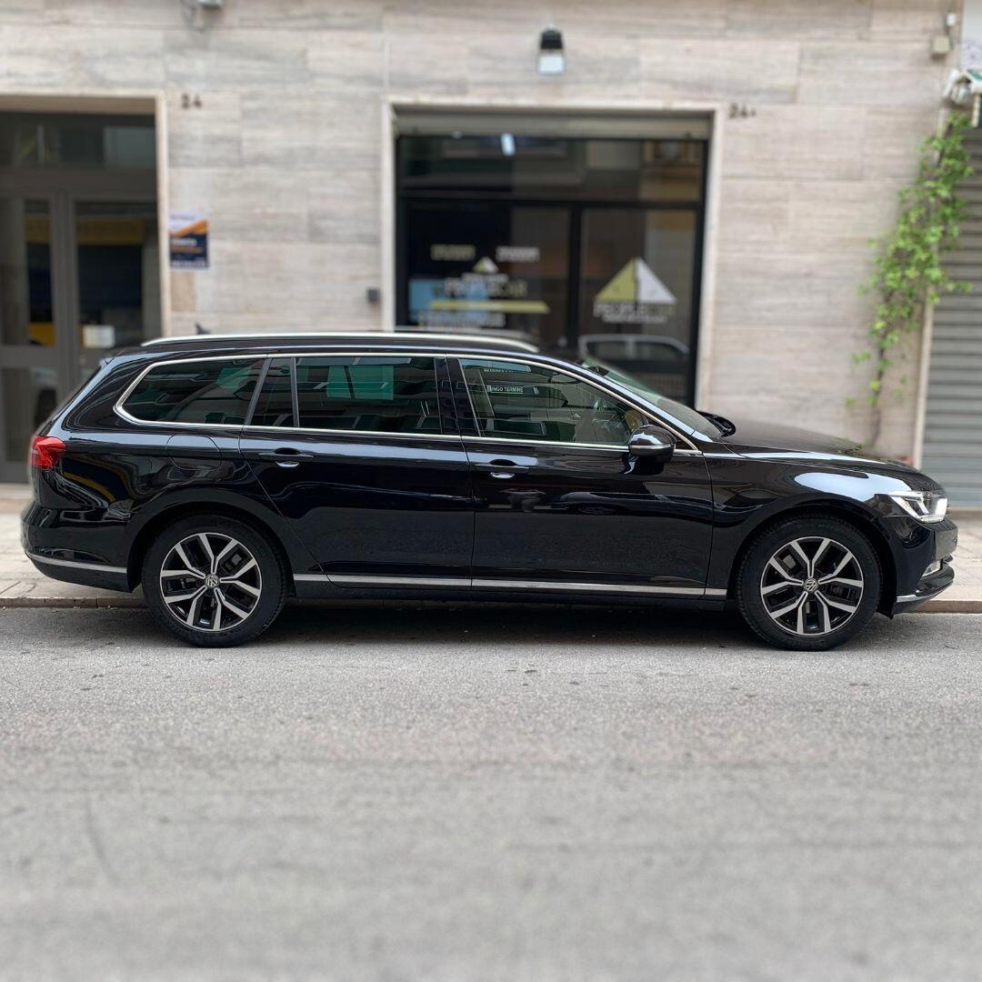 Volkswagen Passat Variant **certificata casa madre**
