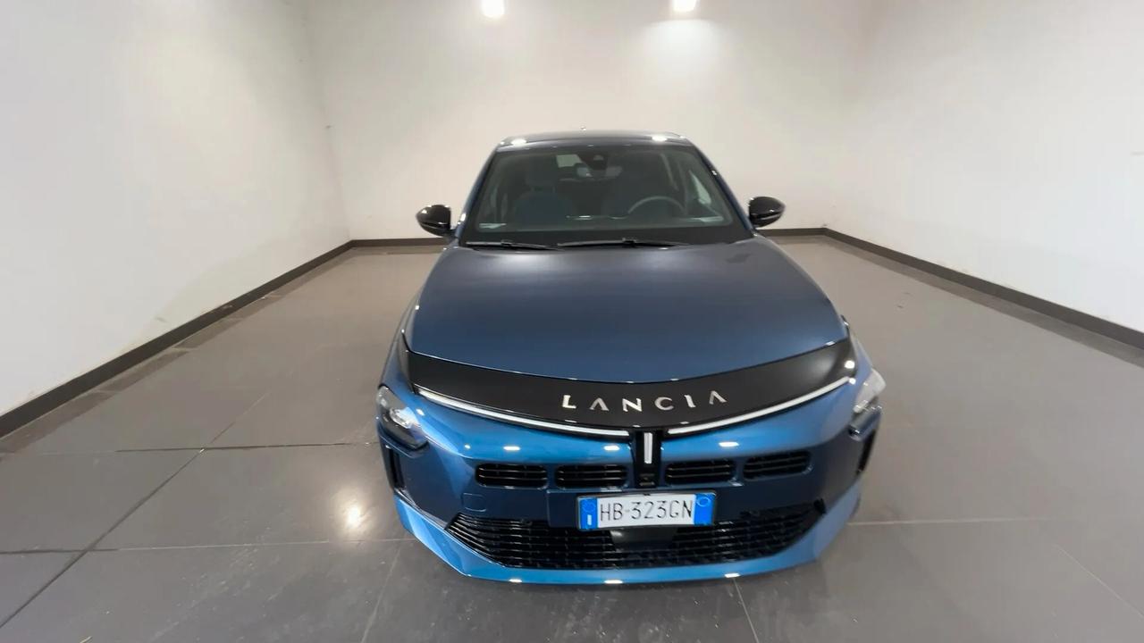 Lancia Ypsilon Hybrid e-DCT Edizione Cassina