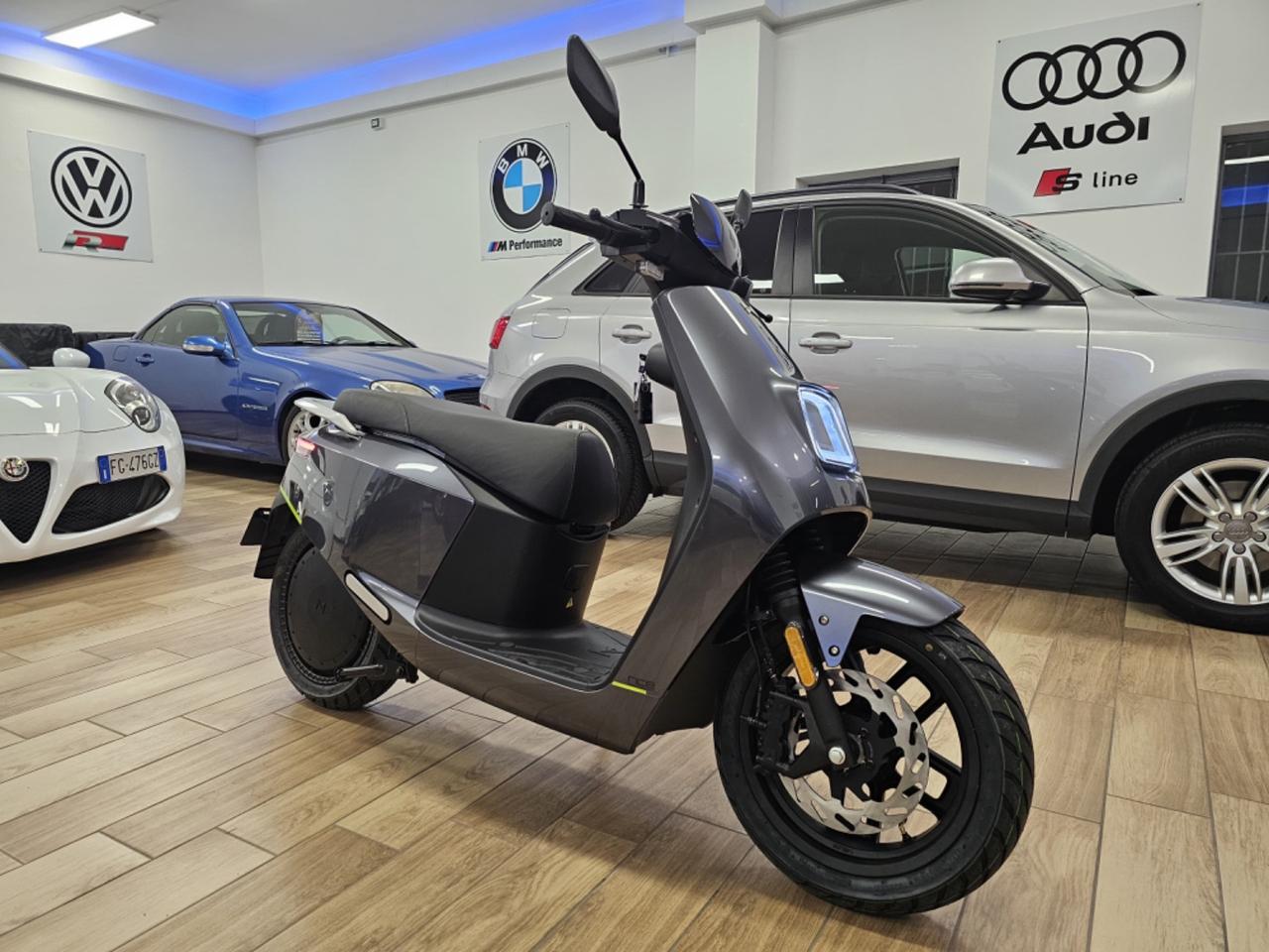 LvNeng NCE S – Scooter elettrico 125 (6,6 kW – 110 km autonomia)