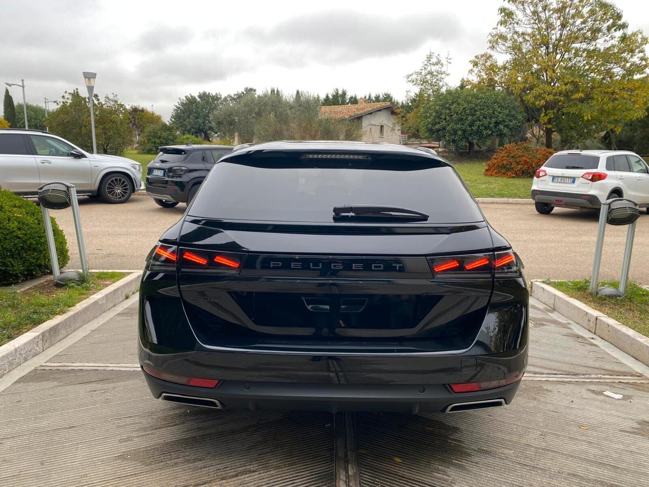 Peugeot 508 BlueHDi 130 S&S EAT8 SW Allure