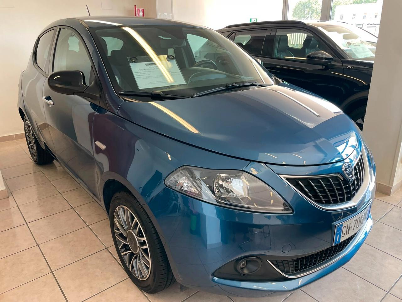 Lancia Ypsilon 1.0 FireFly 5 porte S&S Hybrid Gold Plus