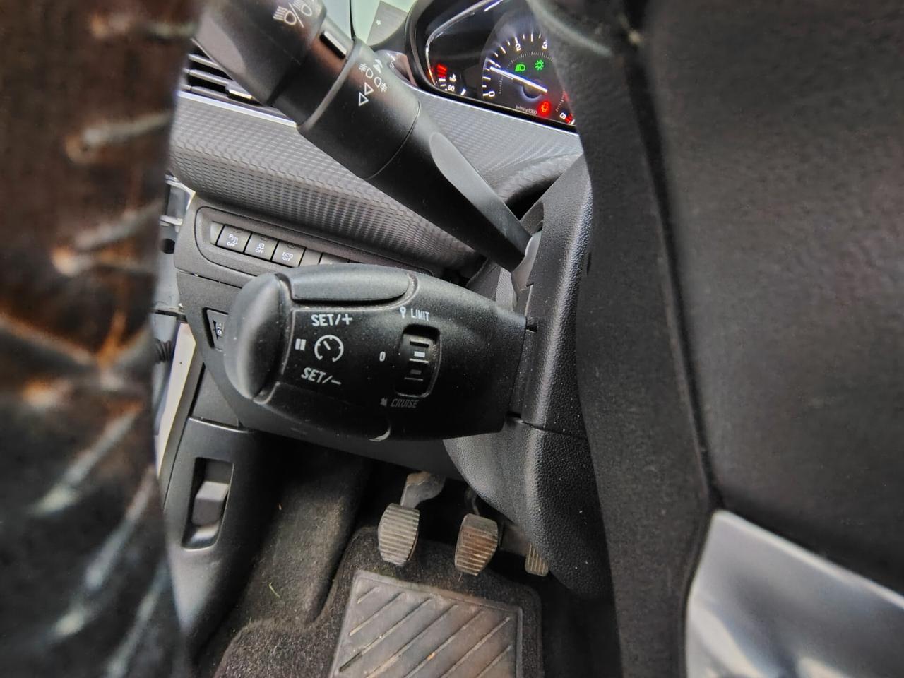 Peugeot 2008 1.6 e-HDi 92 CV Stop&Start Urban Cross