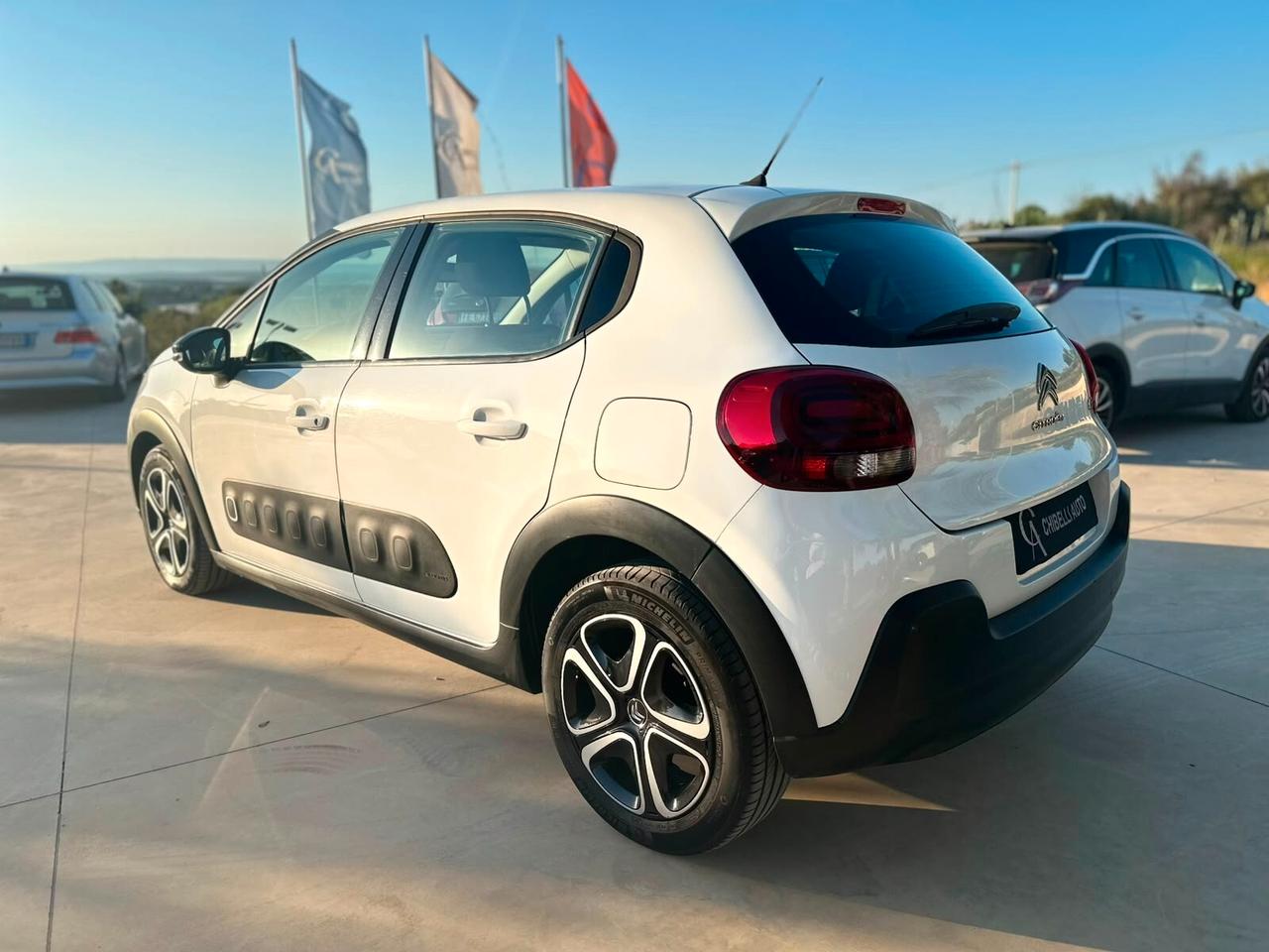 Citroen C3 1.6 Blue-HDi 75 CV Shine