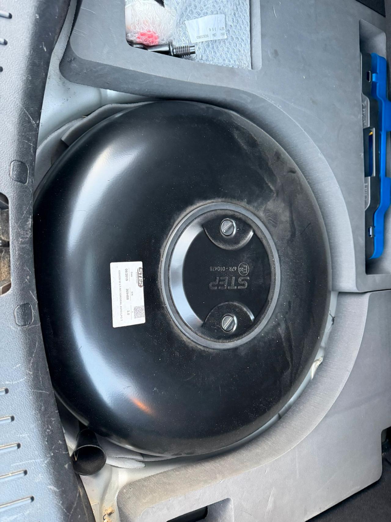 FORD FOCUS 2.0 TITANIUM BENZINA GPL 2030