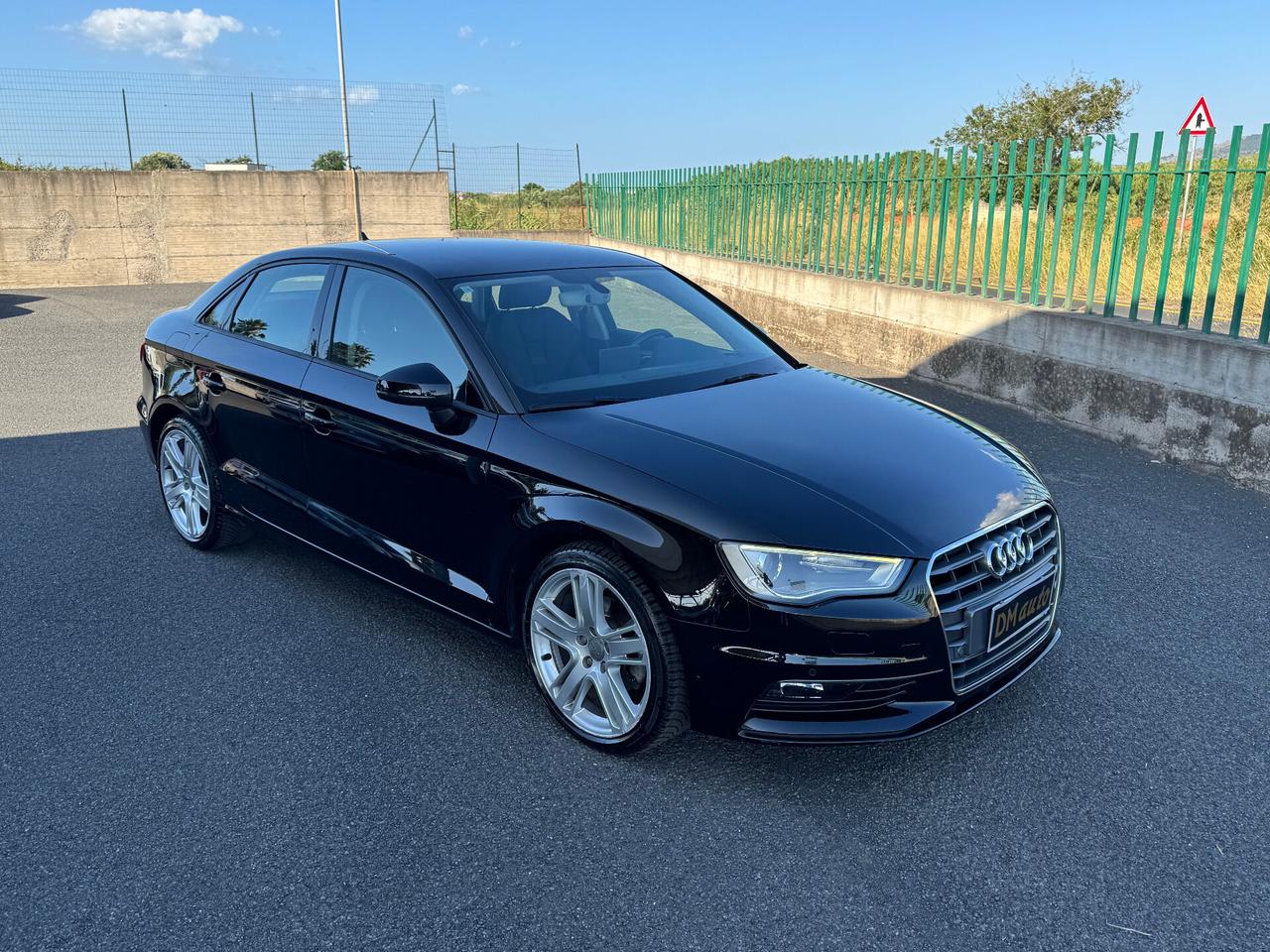 Audi A3 Sedan 1.6 TDI clean diesel S tronic Ambition