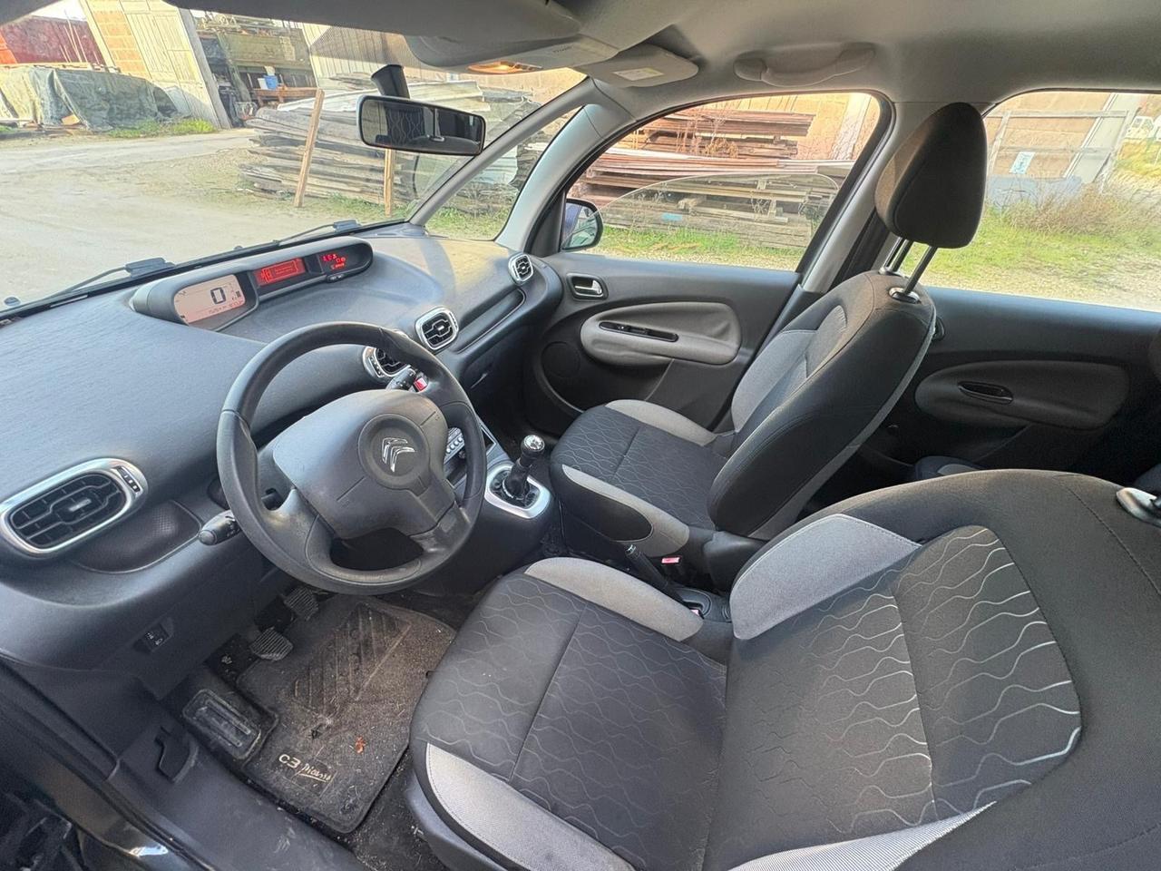 Citroen C3 Picasso 1.6 HDi 92 cvExclusive Cinema 2015 152.000 KM