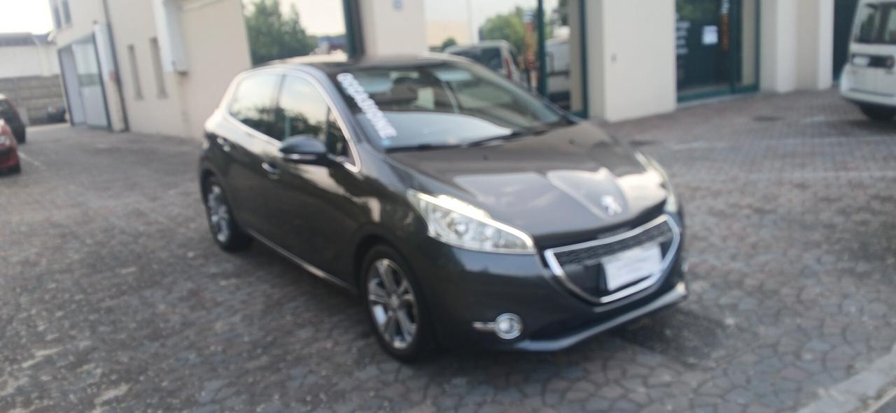 Peugeot 208 1.4 HDi neopatentati