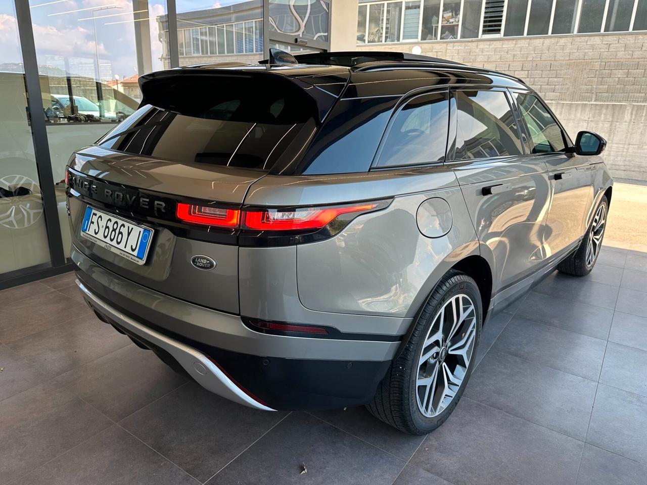 Land Rover Range Velar 2.0D I4 240 CV R-Dynamic SE