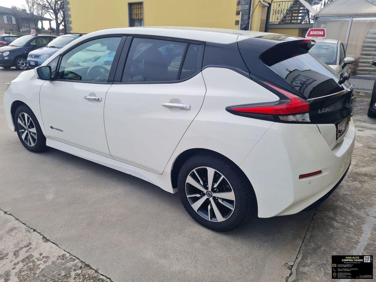 NISSAN Leaf Tekna 40 kWh-Elettrica-19.000 Km