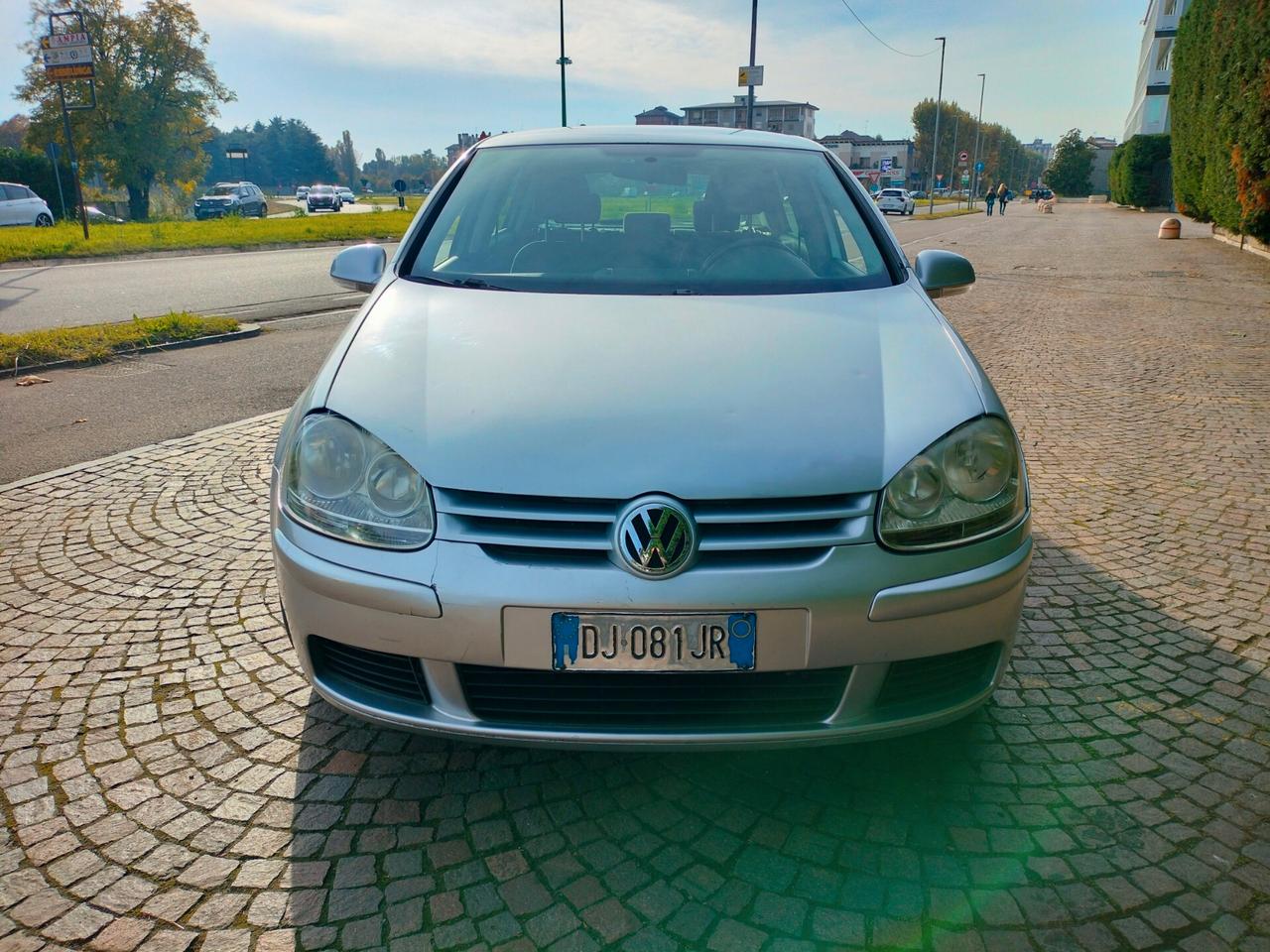 Volkswagen Golf 1.6 16V FSI 5p. Comfortline