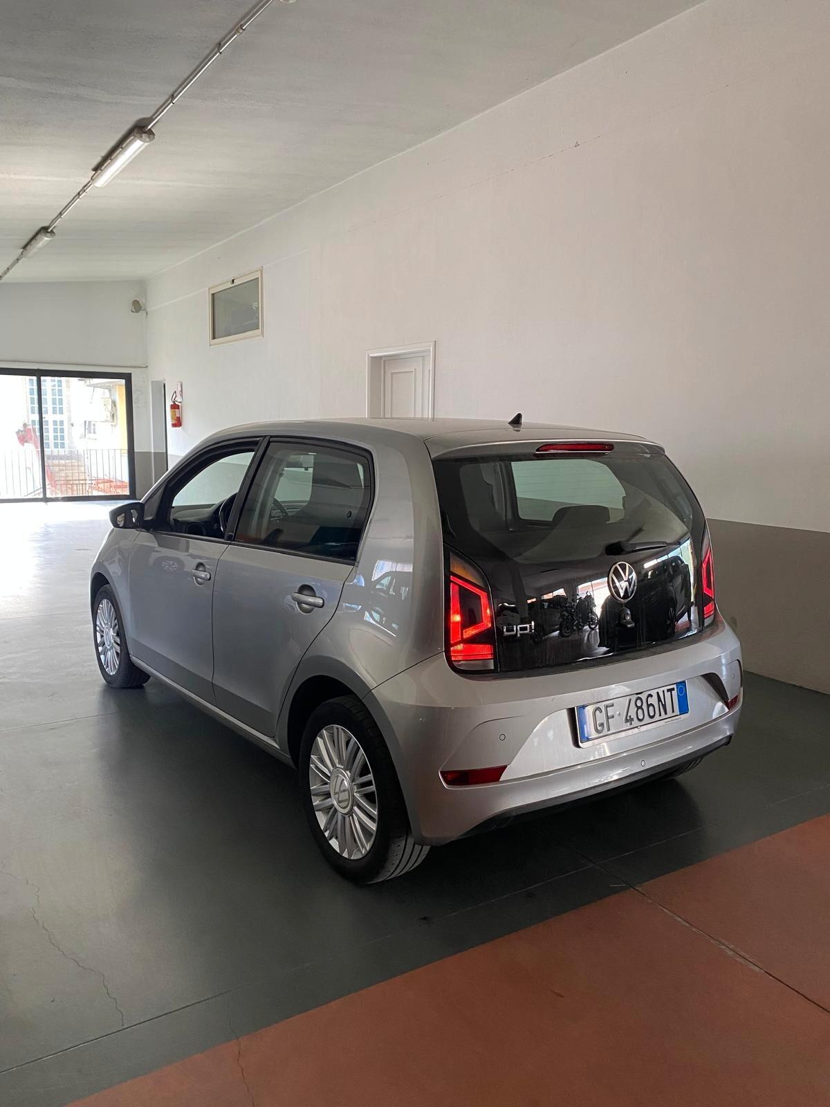 Volkswagen up! 1.0 5p. EVO color BlueMotion Technology