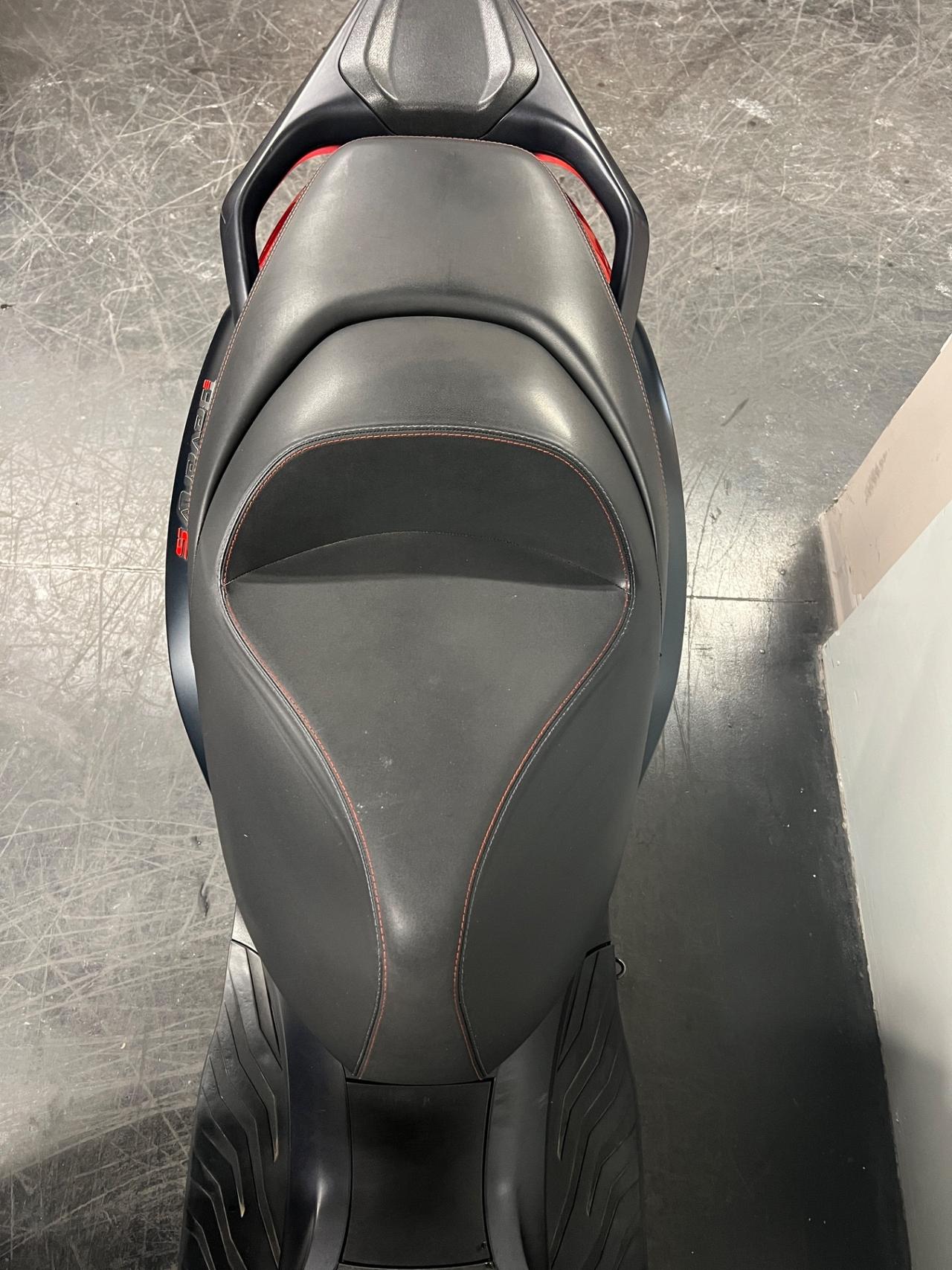 Piaggio Beverly 300 HP S