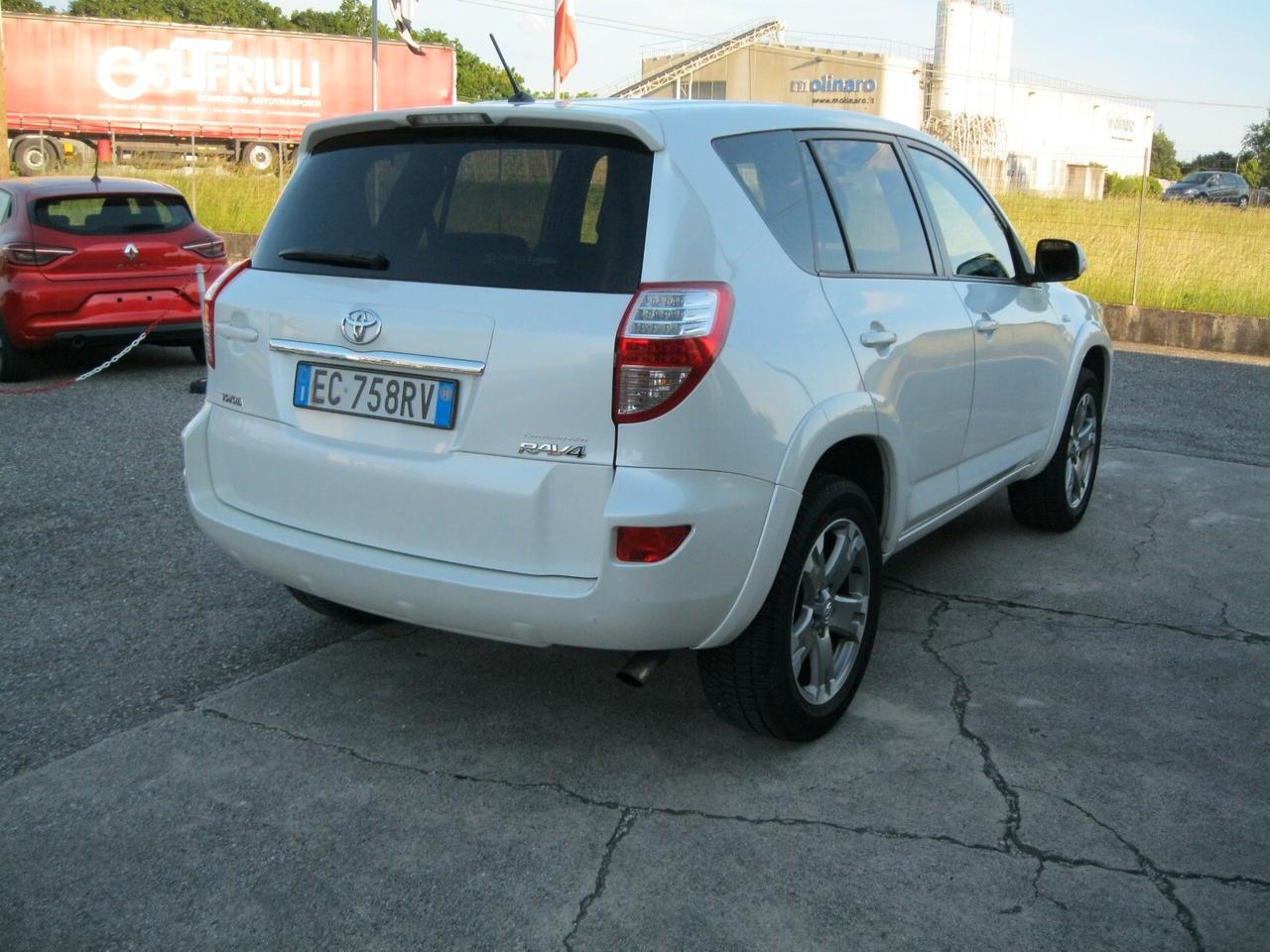 Toyota RAV 4 RAV4 Crossover 2.2 D-Cat A/T 150 CV Executive