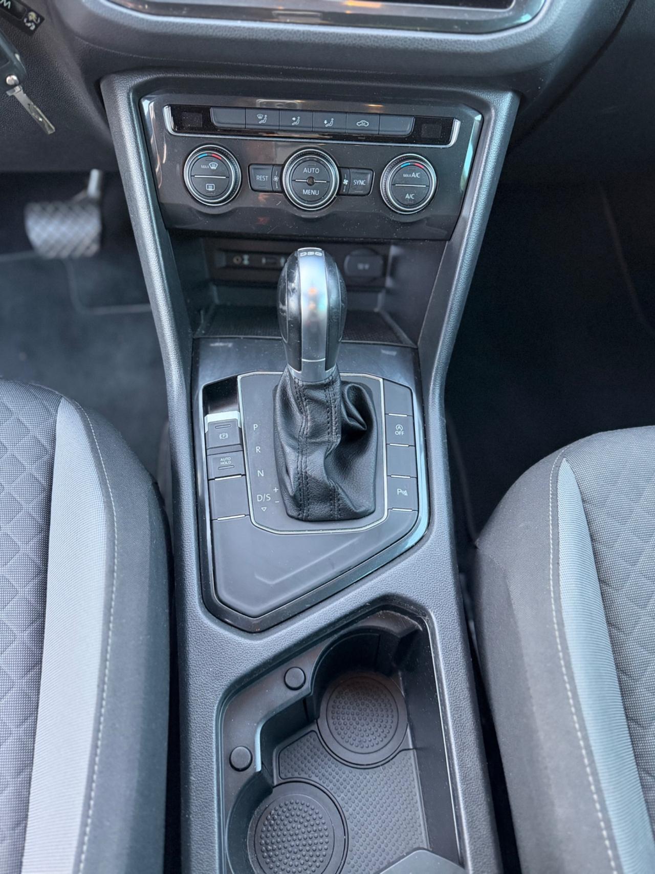 Volkswagen Tiguan 2.0 TDI *Automatik*Navi*Euro6*