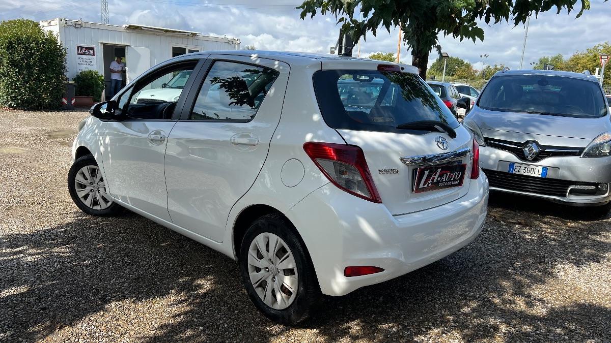TOYOTA - Yaris 1.0 5p