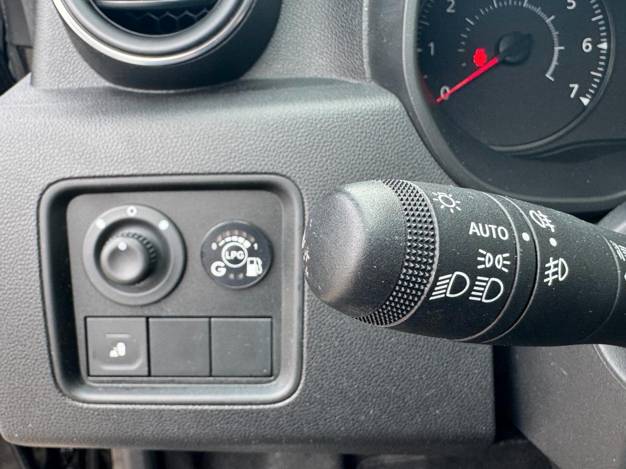 Dacia Duster 1.6 SCe GPL 4x2 Prestige