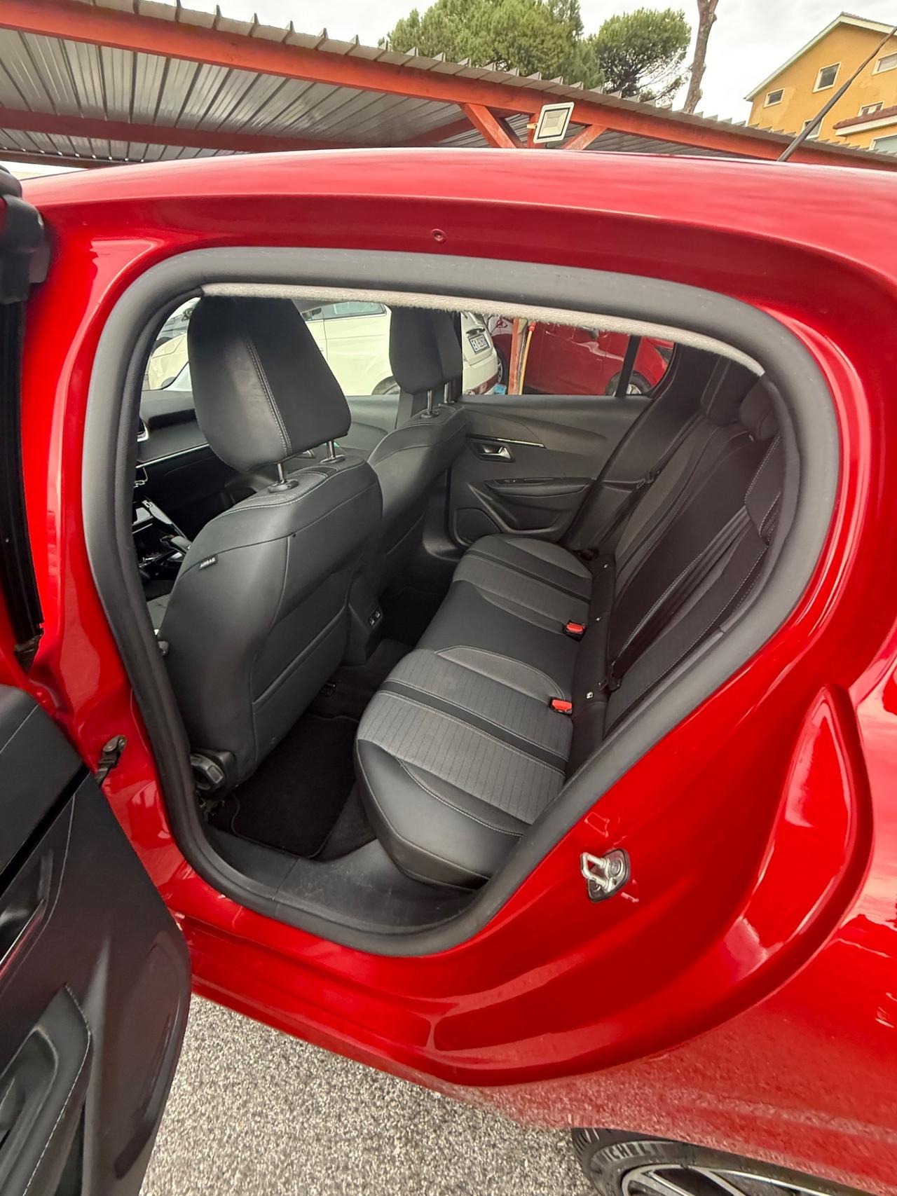 208 1.2 benzina/unipro/rate/permute/garanzia/neopatentati