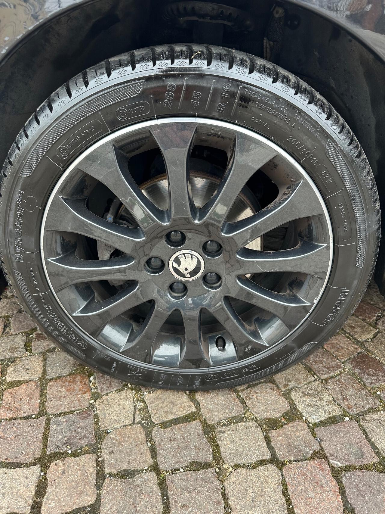 Skoda Fabia 1.2 70CV 5p. Monte-Carlo