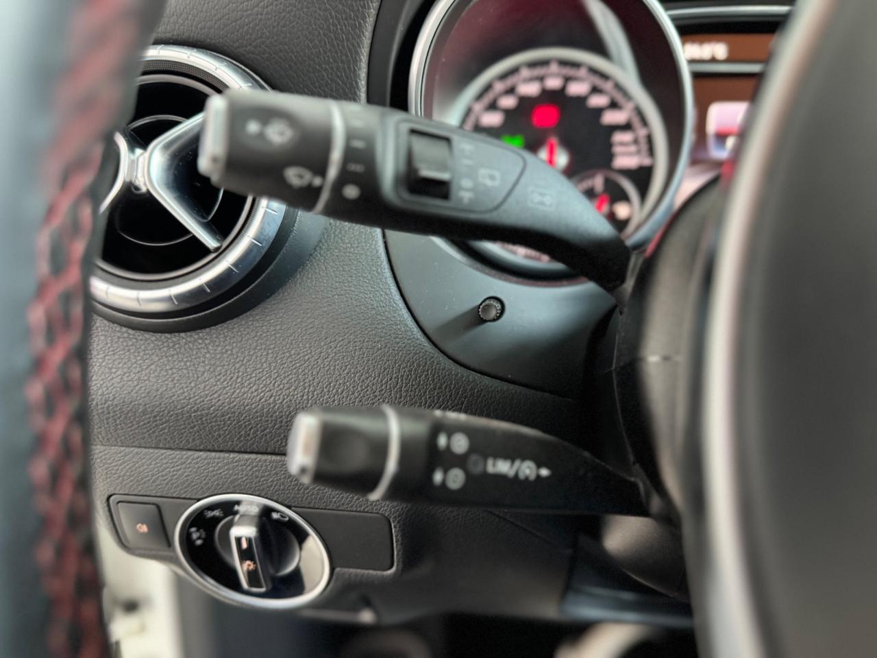 Mercedes-benz CLA 220 d 4Matic Automatic Premium AMG