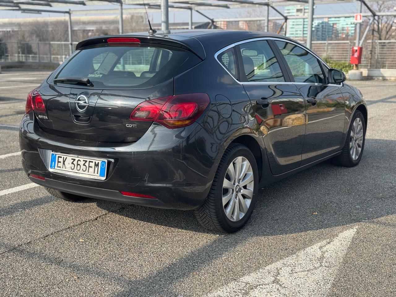 Opel Astra 1.7 CDTI 110CV 5 porte Cosmo