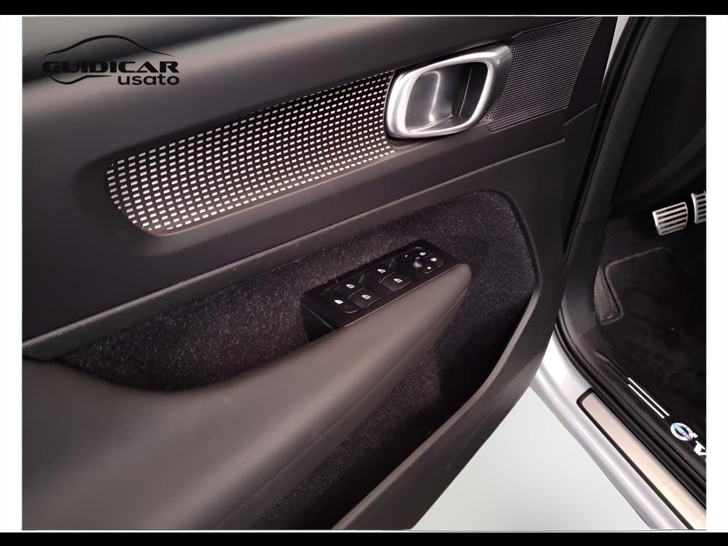 VOLVO XC40 - XC40 1.5 t5 phev R-design auto my21
