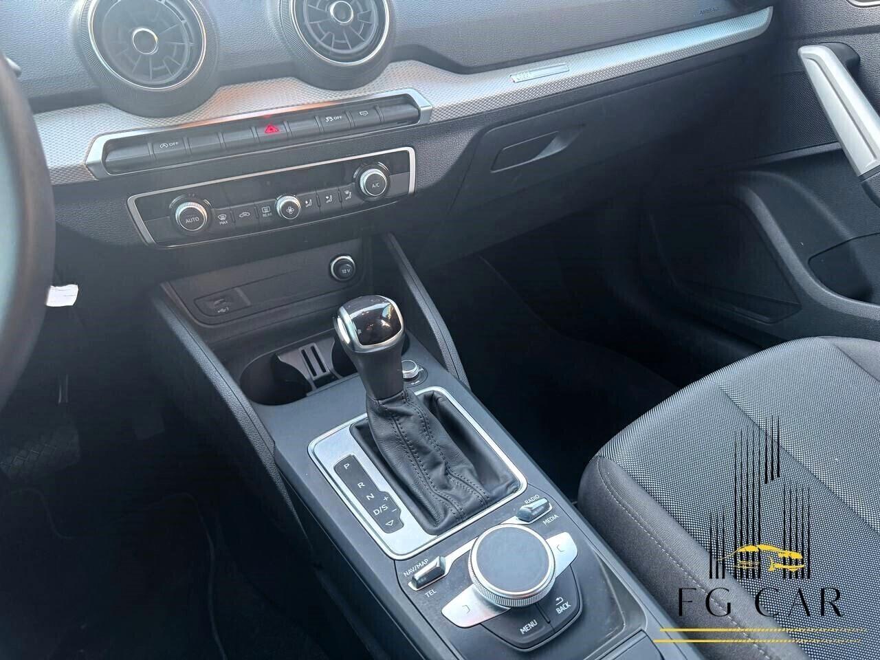 Audi Q2 35 TFSI S tronic Identity Black 11/2022