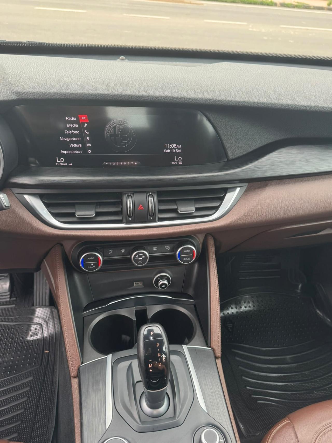 Alfa Romeo Stelvio 2.2 Turbodiesel 210 CV AT8 Q4 Executive