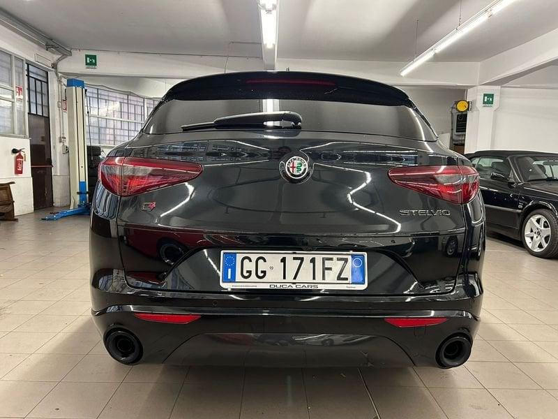 Alfa Romeo Stelvio 2.0 Turbo 280 CV AT8 Q4 Veloce