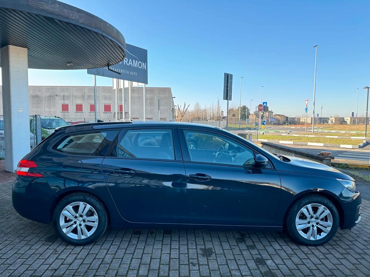 Peugeot 308 BlueHDi 130 S&S Active