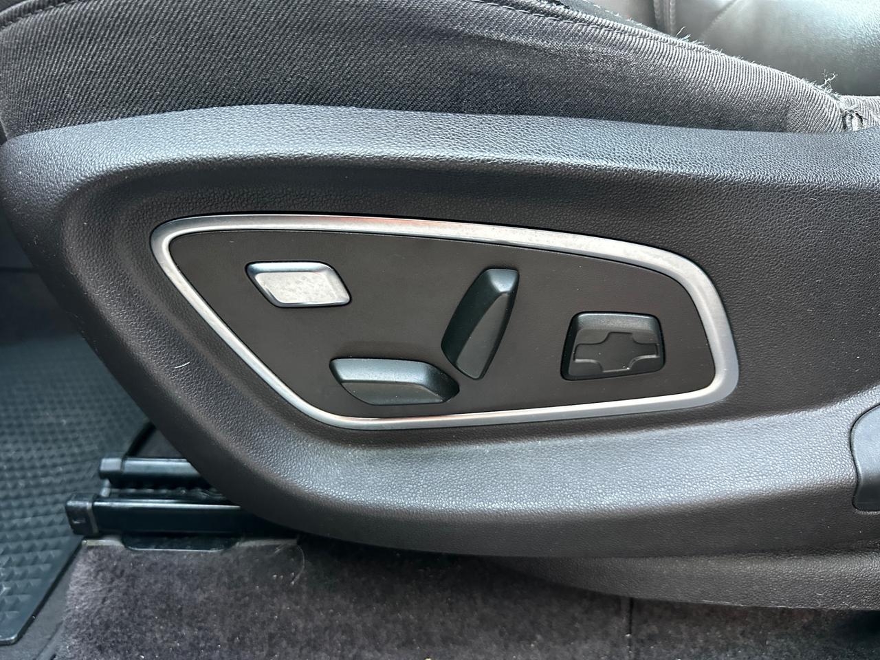 Renault Espace dCi 160CV EDC Energy Initiale Paris 4Control