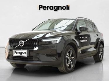 VOLVO XC40 B3 automatico Plus Dark Aziendale