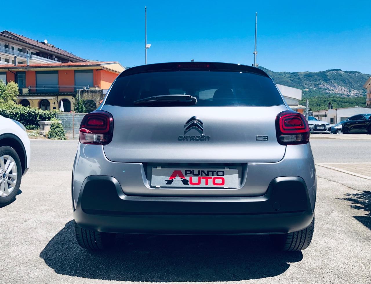 Citroen C31.2 110 CV TETTO NERO Shine -telecam-