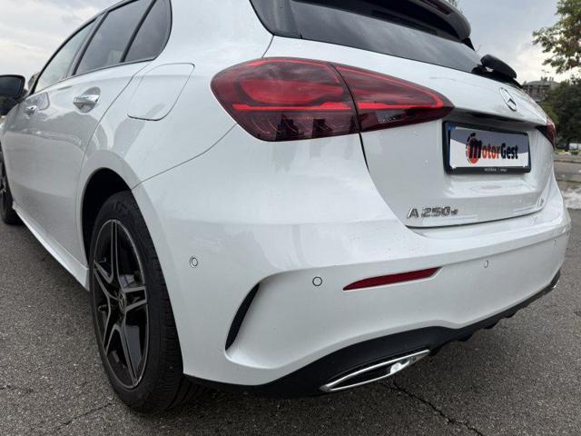 MERCEDES-BENZ A 250 e hybrid EQ AMG Line Premium