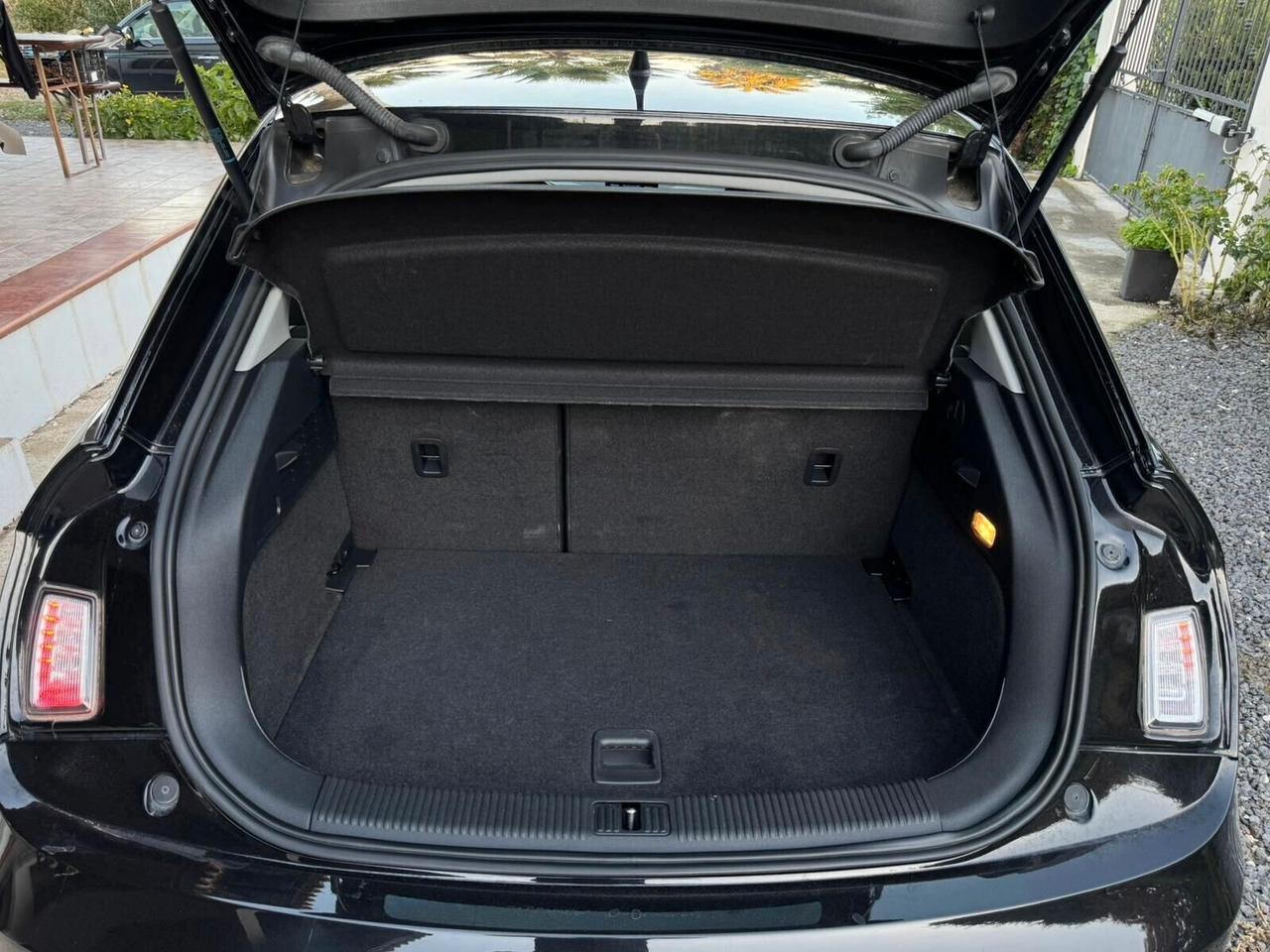 Audi A1 1.6 TDI 116 CV Adatta neopatentati