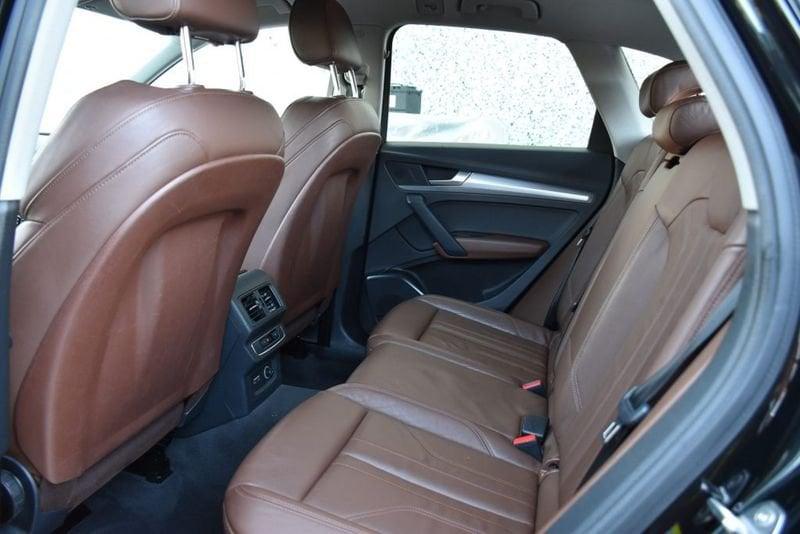 Audi Q5 40 TDI quattro S tronic Business Sport *COCKPIT, PELLE*