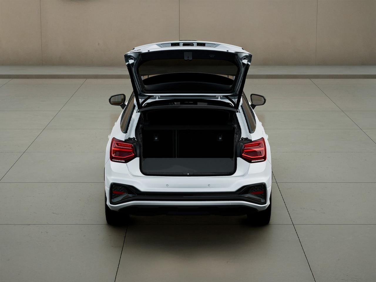 Audi Q2 40 2.0 tfsi identity black quattro s-tronic